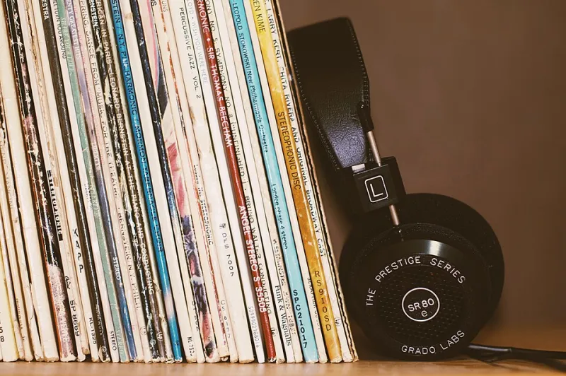 Read the Shelf, Guess the Page: How Harada's Record Rack Predicts What He's Working On